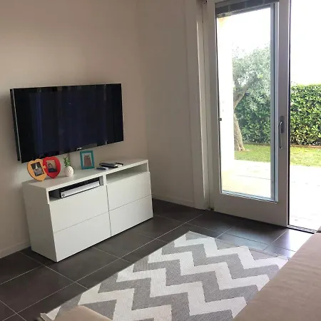 Apartament Casa Michela Ronchi (Veneto)